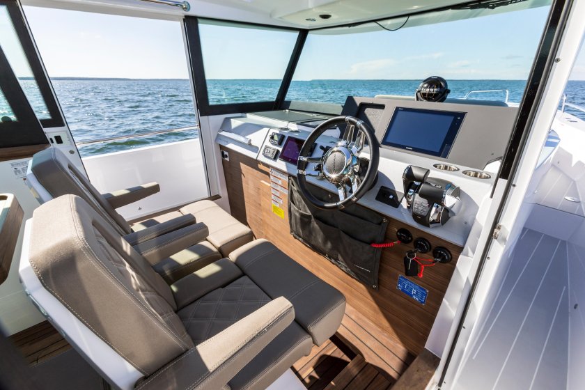 Axopar 37 Cabin Brabus line