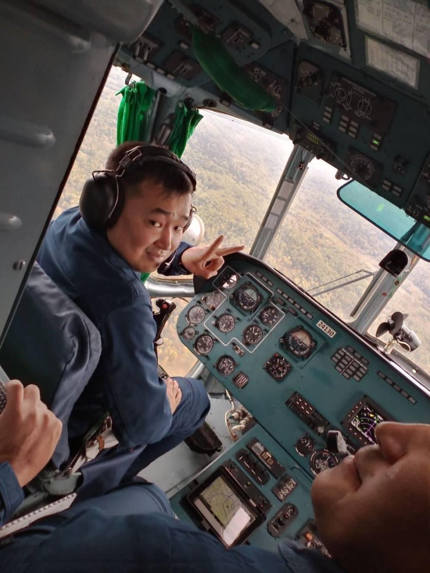 Пилот гражданской авиации