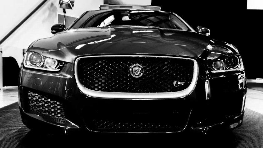 Ягуар машина