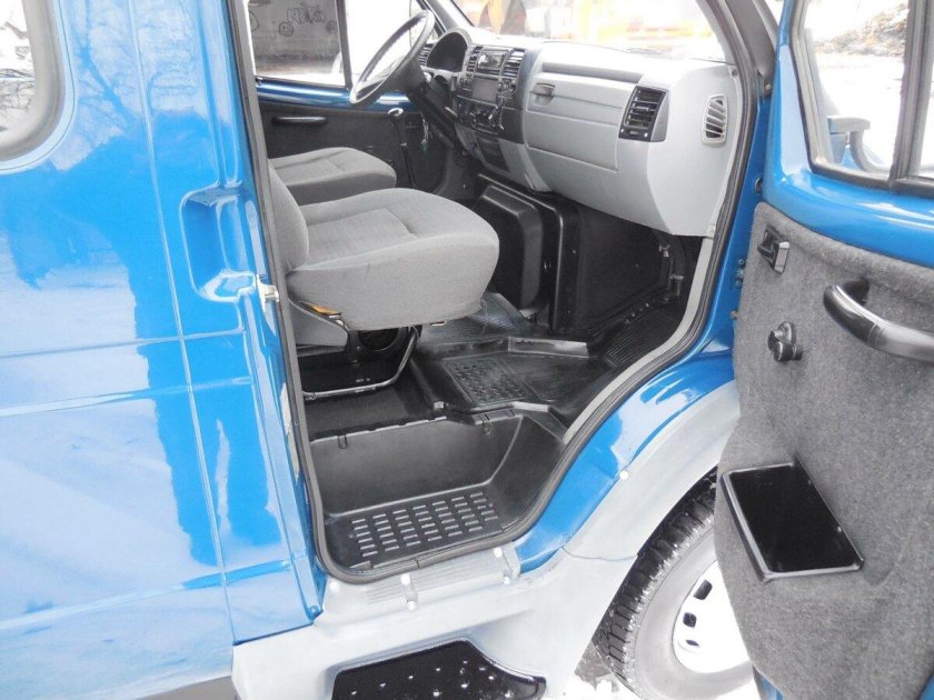 ГАЗ 3310 салон