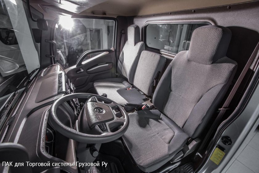 Валдай Некст 2021 кабина