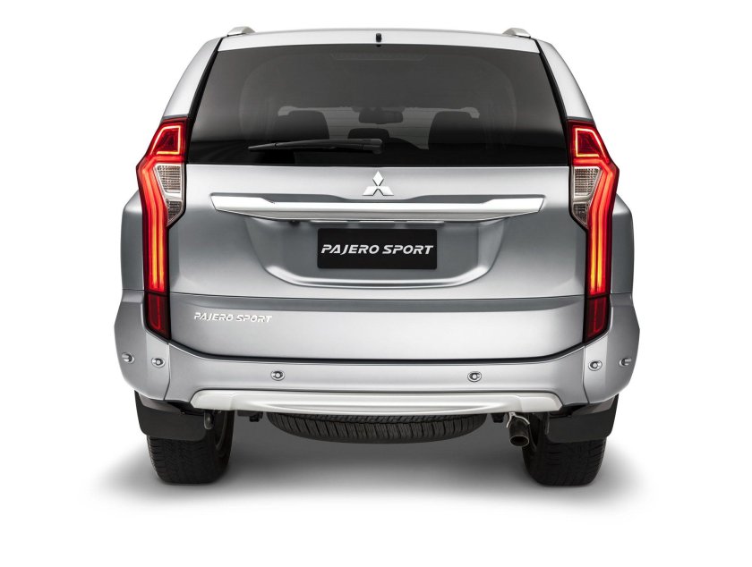 Mitsubishi Pajero Sport 2018 сзади