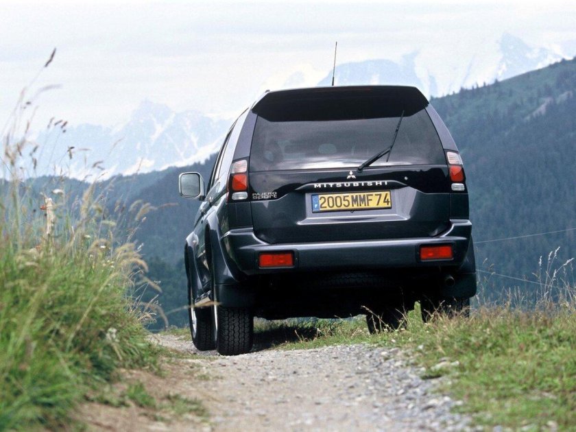 Mitsubishi Pajero Sport 2005