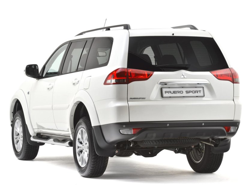 Mitsubishi Pajero Sport 2013