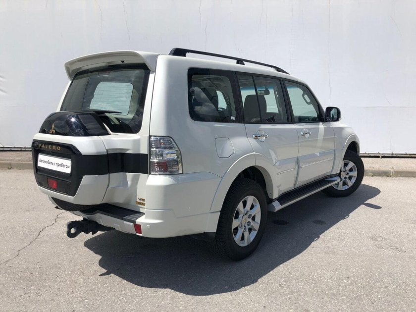 Mitsubishi Pajero 2021