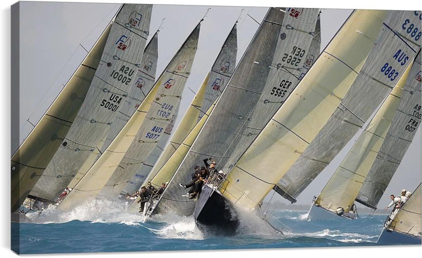 Парусная яхта спорт