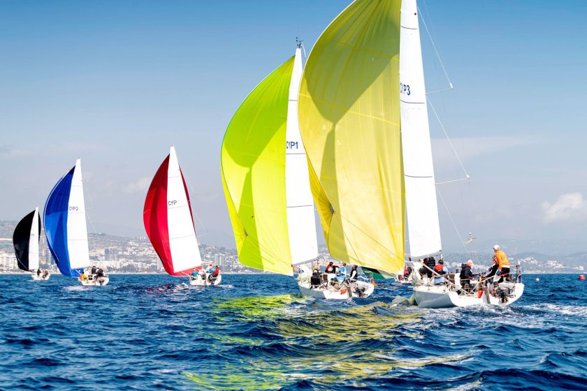 Яхта парусная регата