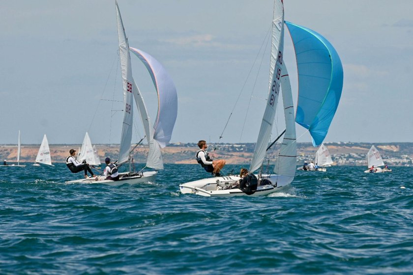 Швертбот Летучий голландец