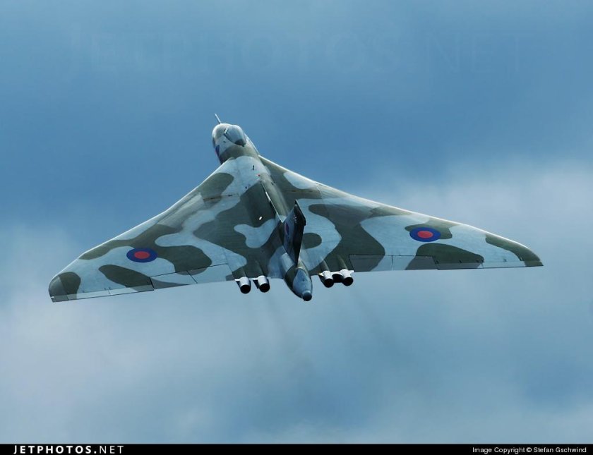 Avro Vulcan xh558