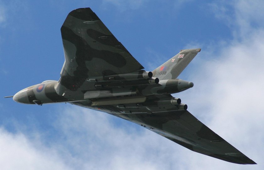Avro Vulcan xh558