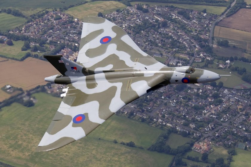 Vulcan xh558