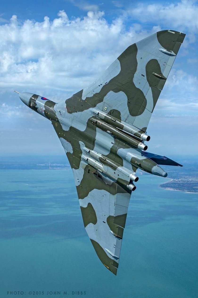 Vulcan xh558