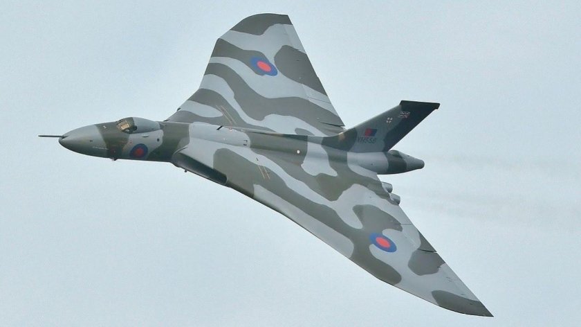 Avro Vulcan xh558
