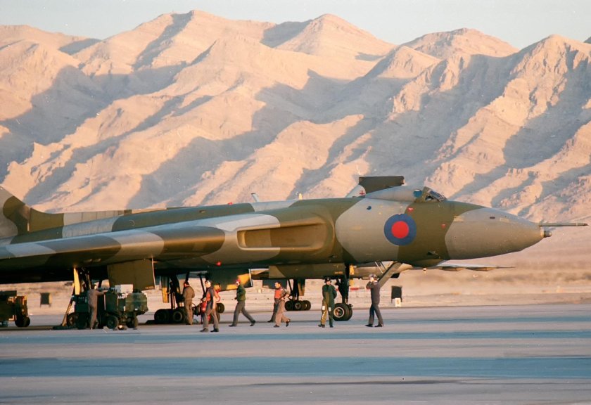 Avro Vulcan xh558