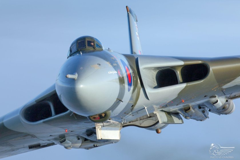 Авро вулкан