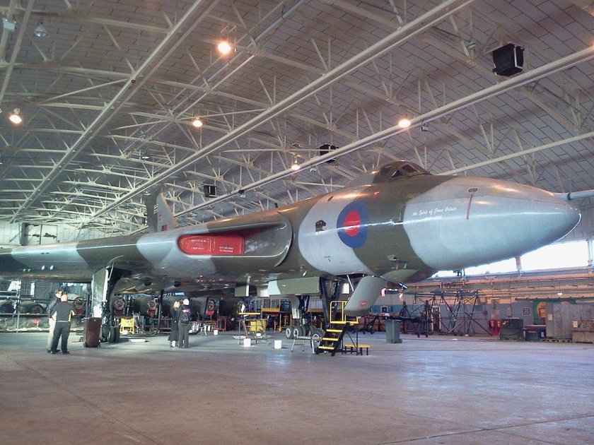 Avro Vulcan xh558