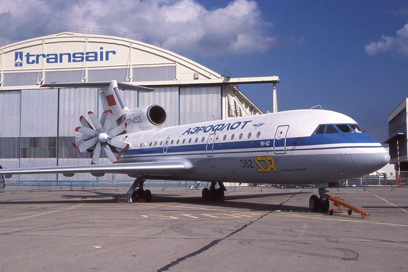 Ле-Бурже 1977 як-42