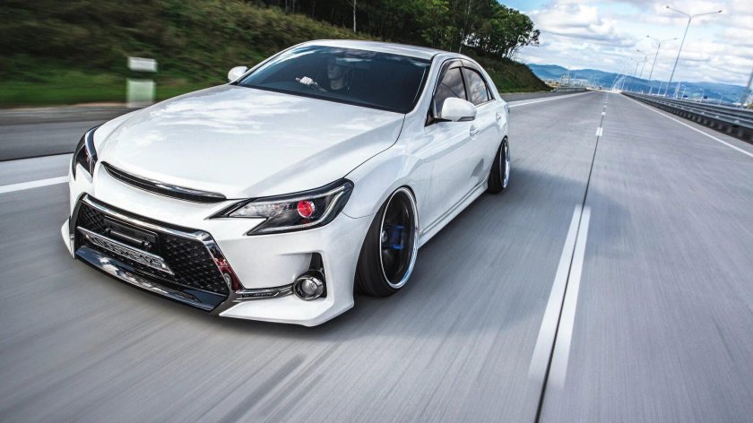 Toyota Mark x 2018