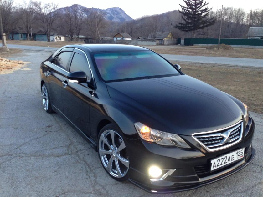 Toyota Mark x 2012