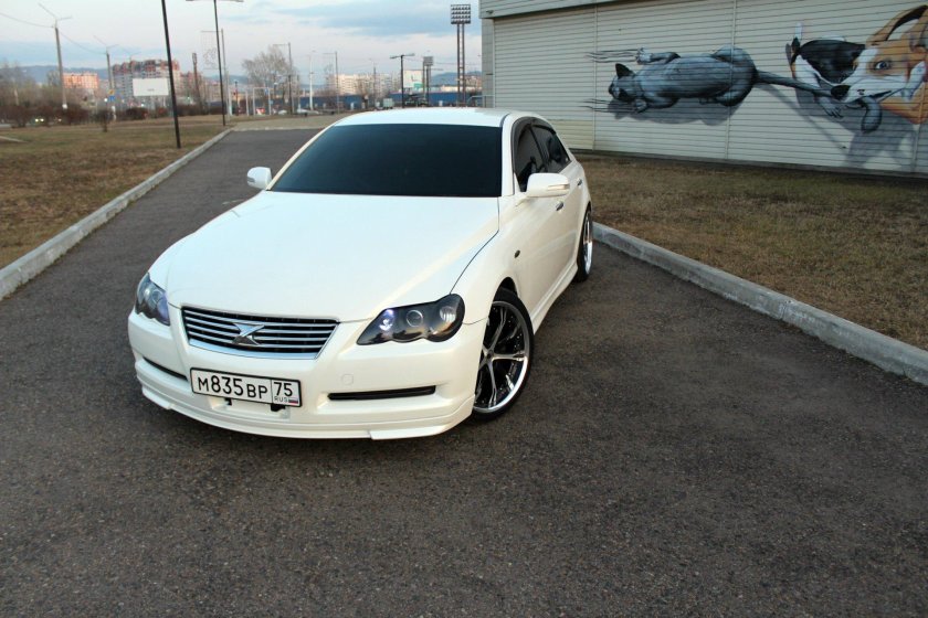 Тойота Марк 10