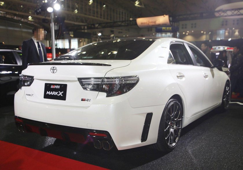 Тойота Марк 10