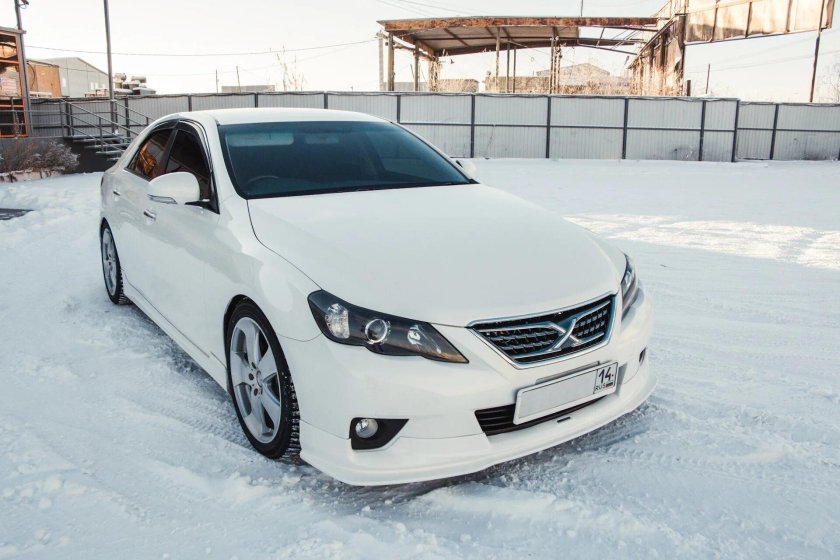 Toyota Mark x 2011