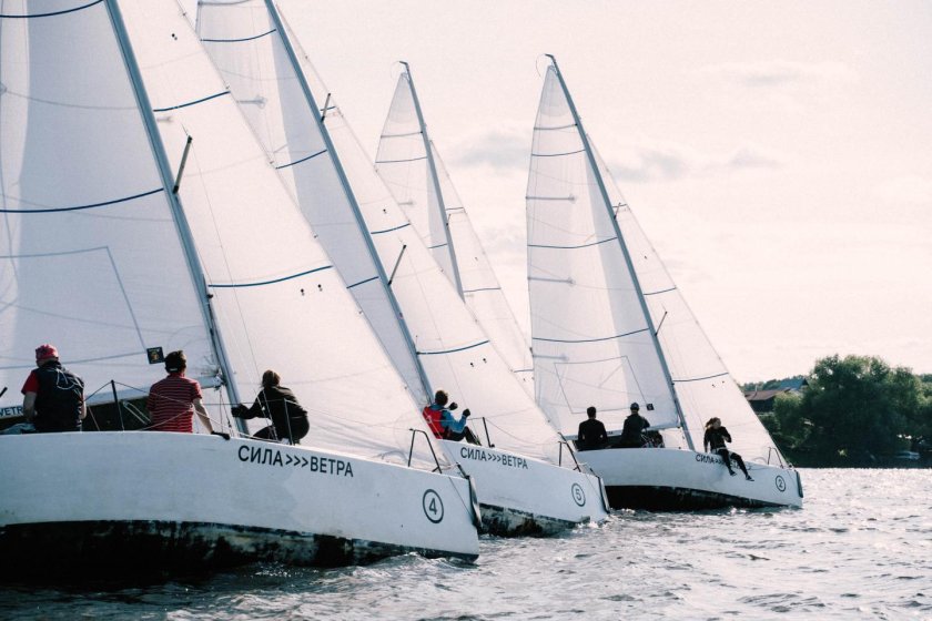 Сила ветра школа яхтинга
