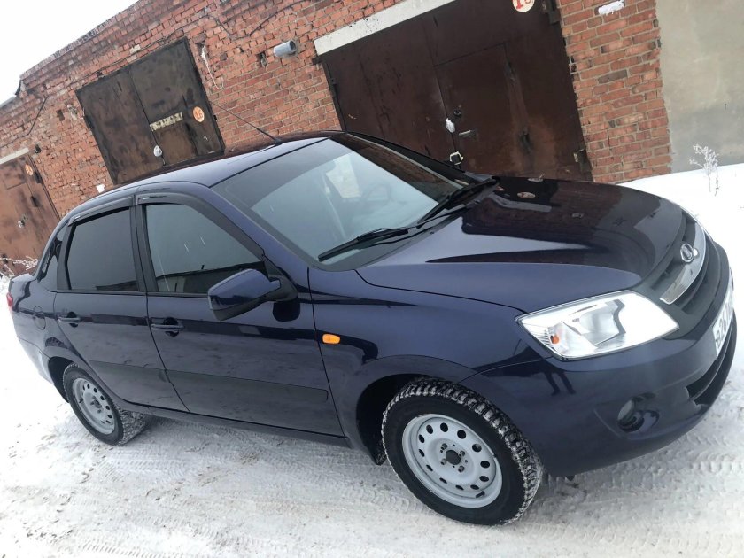 Лада Калина черника 482