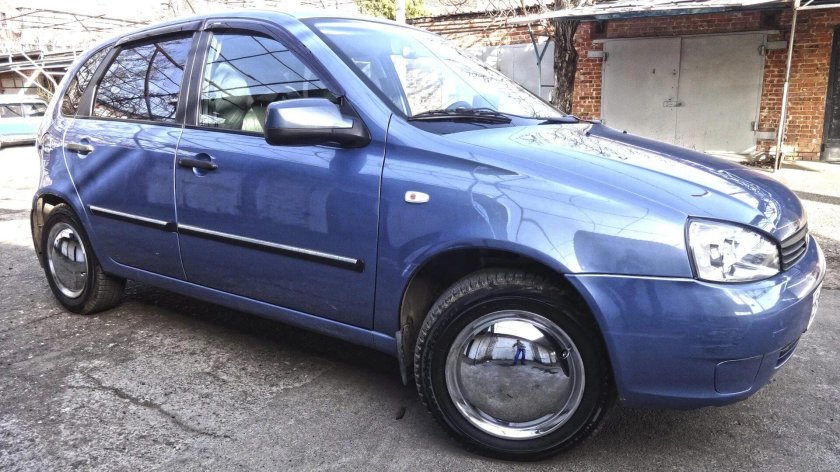 Калина 2 хэтчбек синяя