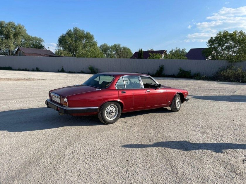 Jaguar xj 40 1990