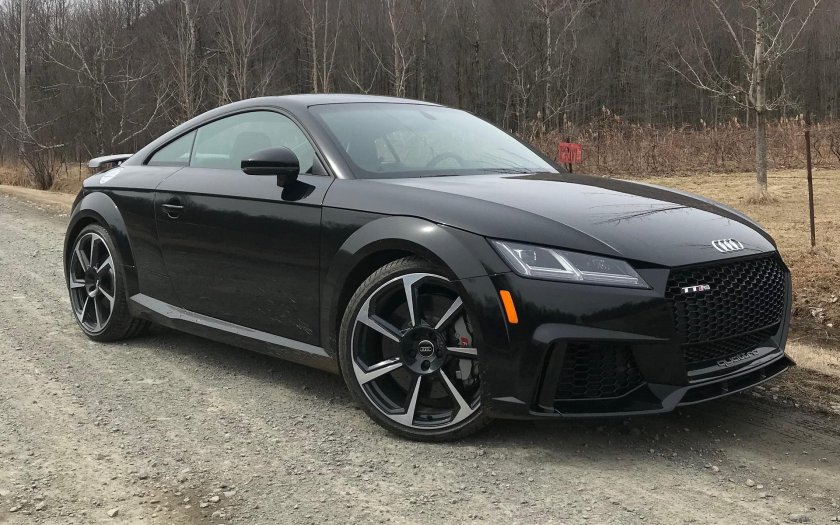 Ауди ТТ 2019 черный