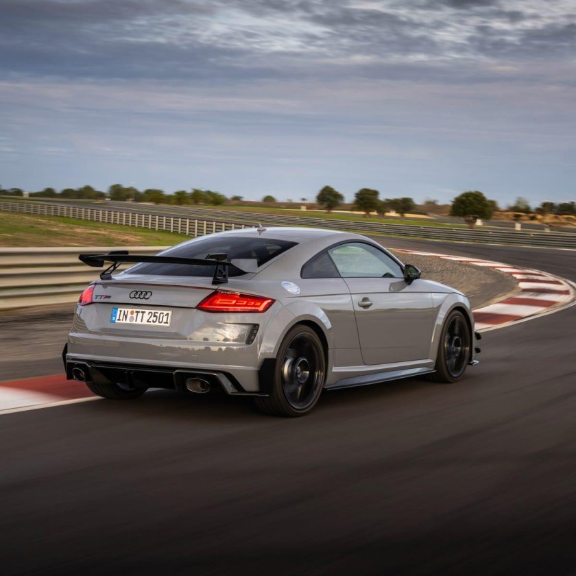 Ауди ТТ РС 2023