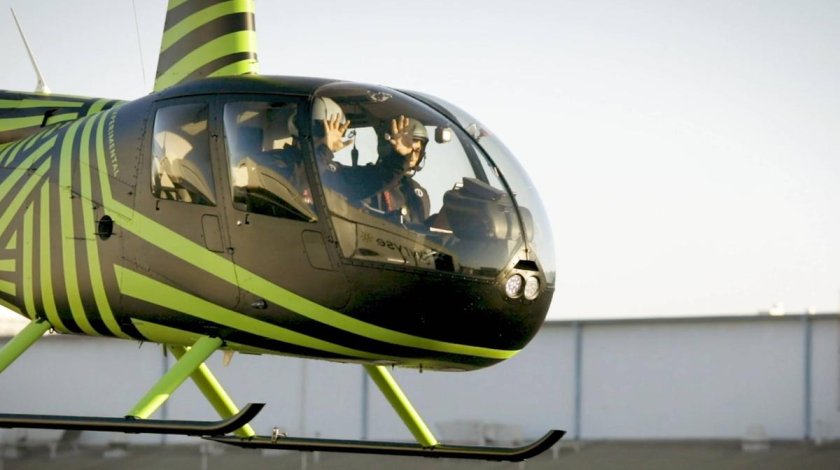 Кабина вертолета Robinson r44