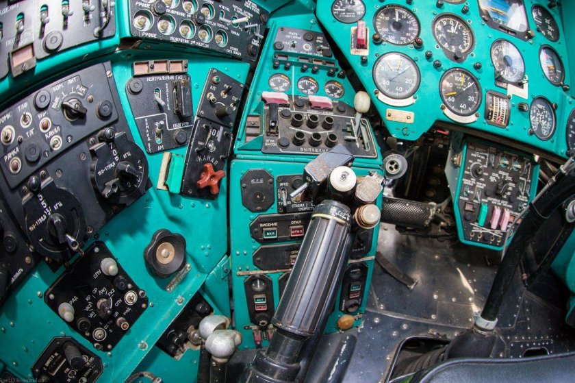 Ми-24 кабина