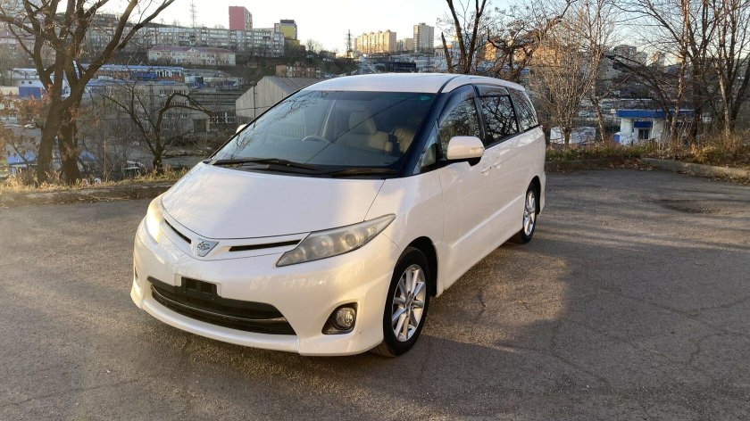 Эстима 2.4бачок омывателя Тойота