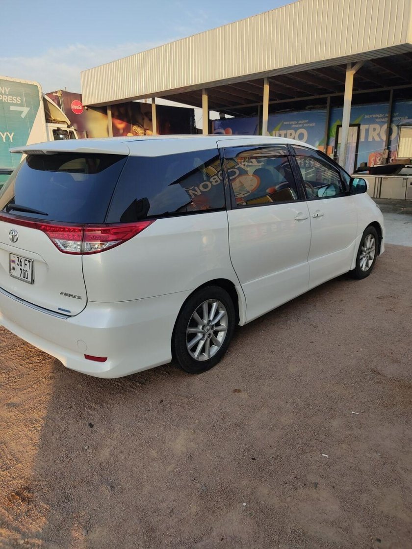 Тойота Эстима 2009г