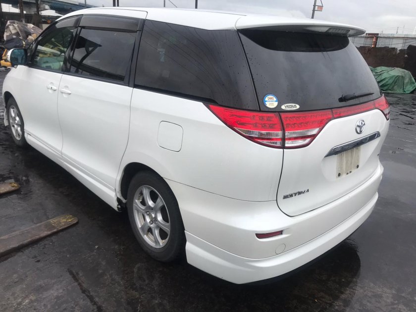 Тойота Эстима левый руль