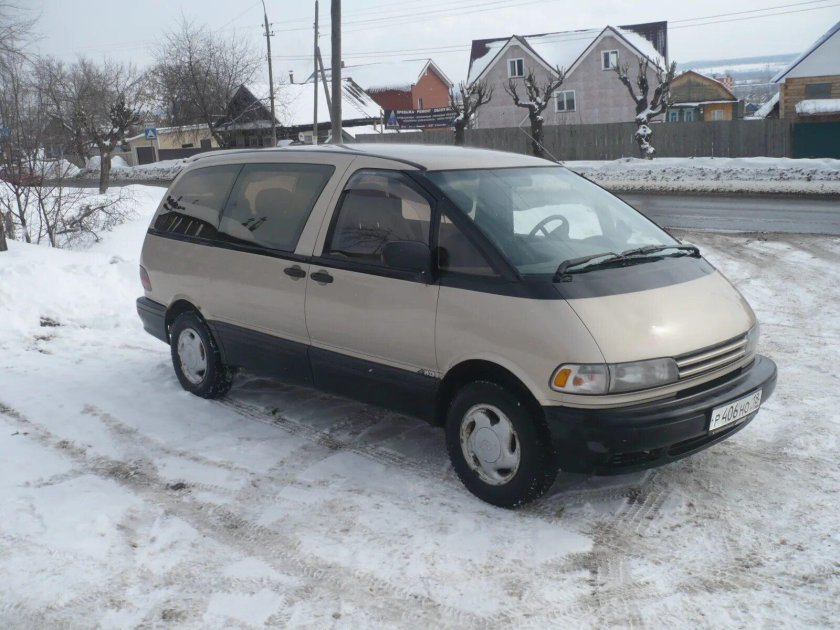 Toyota Estima левый руль