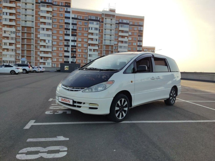 Тойота Estima 2001