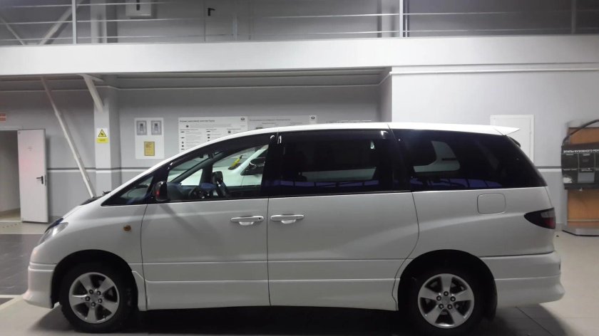 Тойота Эстима 2000г