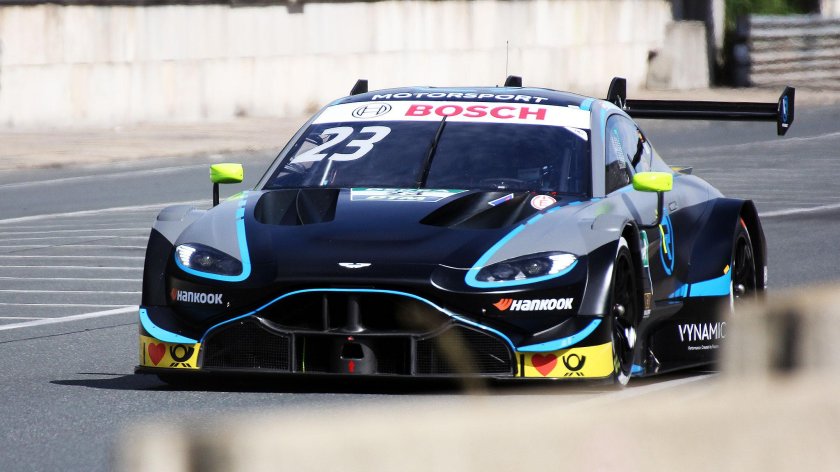 Aston martin vantage