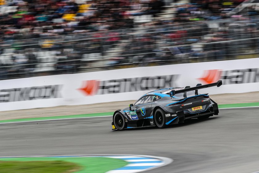 Aston martin vantage