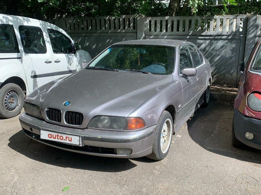 БМВ 523i в рапторе