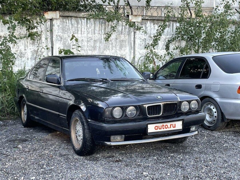 525 BMW e34 цвет