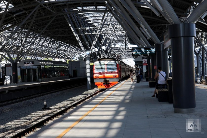 Славянский бульвар ЖД станция