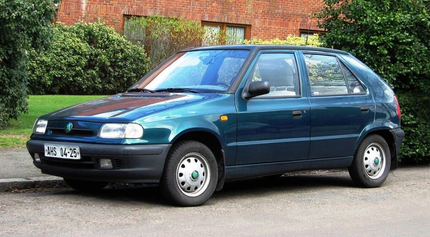 Шкода Фелиция хэтчбек