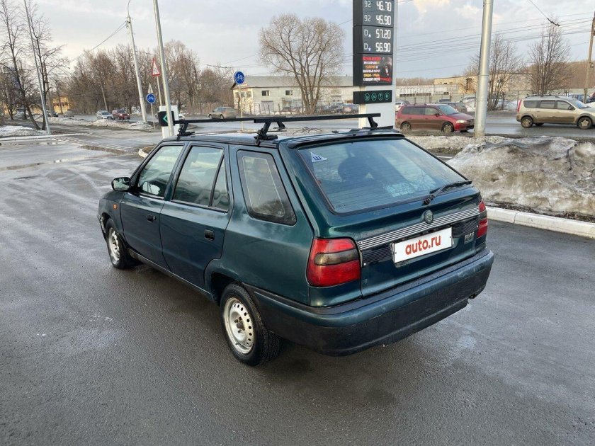 Volkswagen Passat b4 универсал 1996