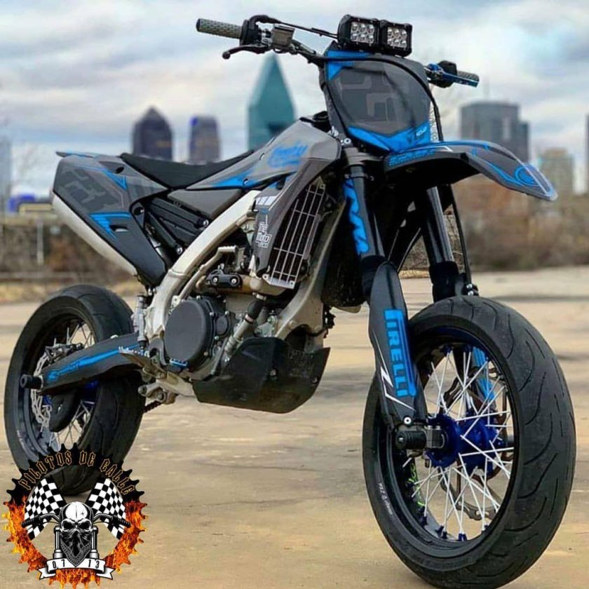 Мотоцикл ктм супермото