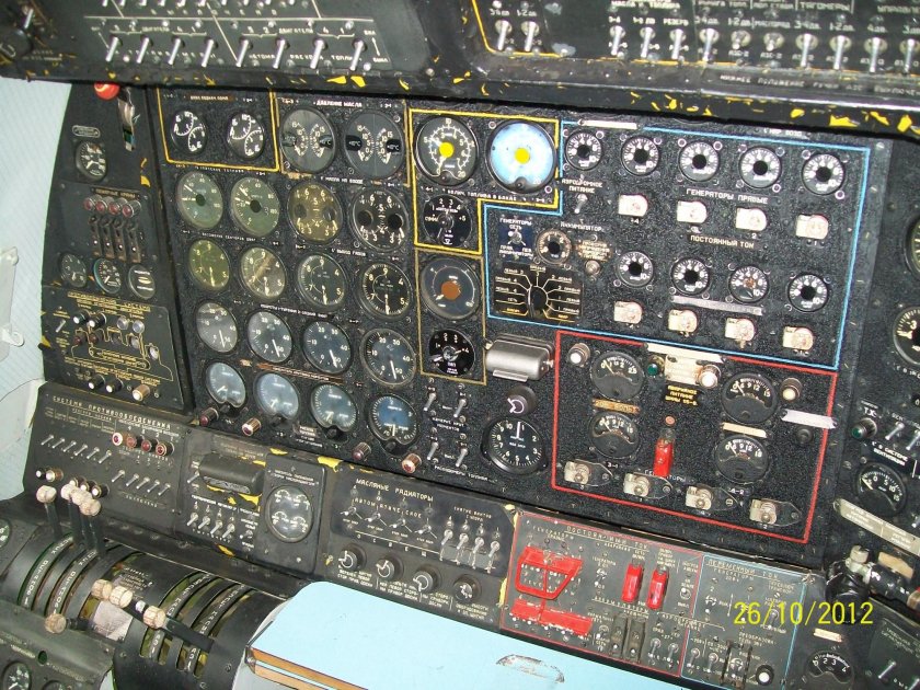 Ту-160м кабина
