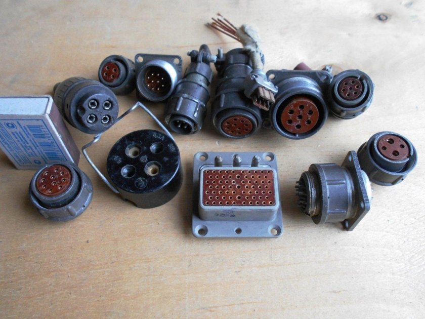 Коммутационный штепсельный разъем rohs